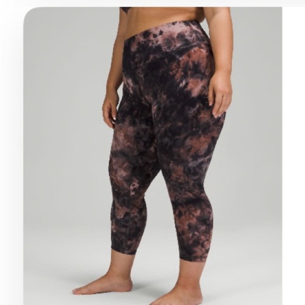 lululemon Align™ Crop 23"
*Diamond Dye